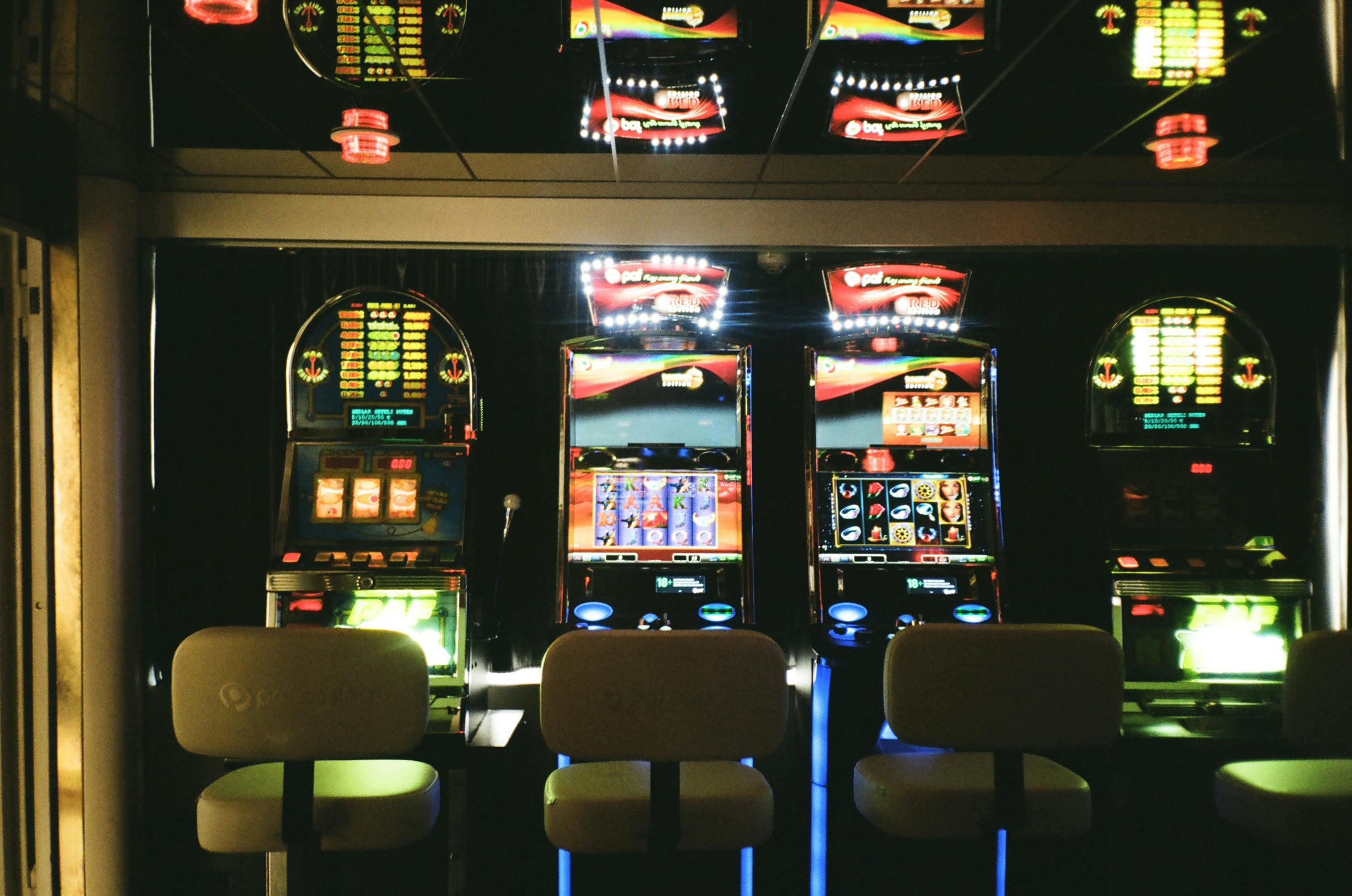 ZenWin Live Casino dengan dealer cantik sungguhan dan streaming HD berkualitas tinggi